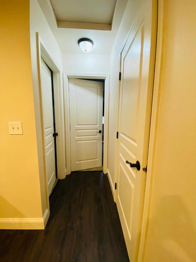 Beautiful 2 Bedroom 1 Bath Apartment With Private Garage أنكوراج المظهر الخارجي الصورة